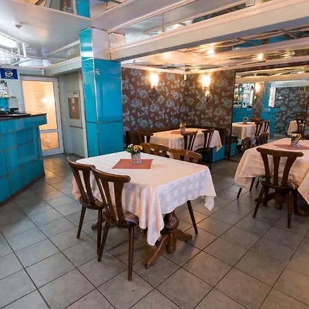 Noviz Hotel 3*