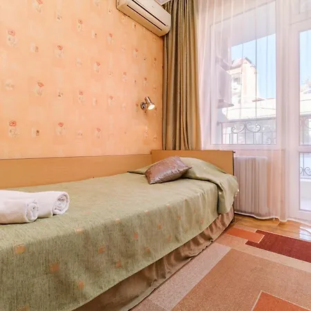 Noviz Hotell 3*